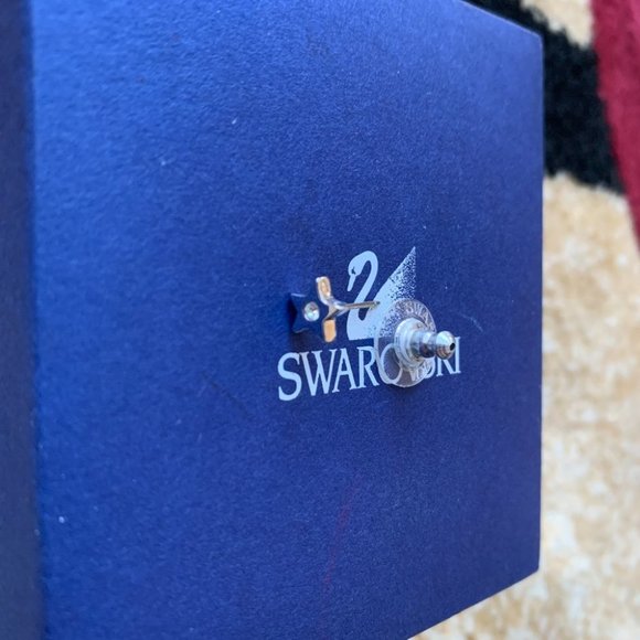 Swarovski Small Star Earrings - Picture 4 of 6